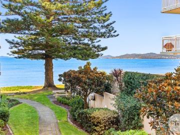 Soldiers Point, Port Stephens - Balcony