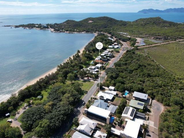 Coastal 2 Bedroom Unit Near Horseshoe Bay Perfect for Singles, Retirees or Investors