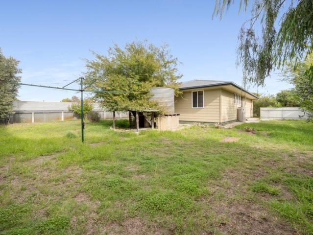Coastal 3 bedroom home available for rent!