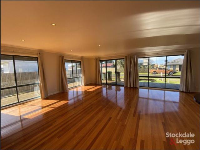 Coastal 3 bedroom home
