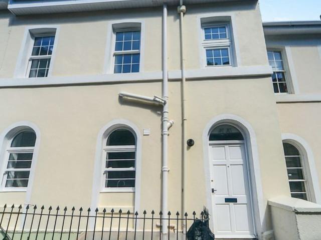 Coburg Place, Torquay TQ2, 5 bed maisonette to rent, £1,500 pcm | PrimeLocation