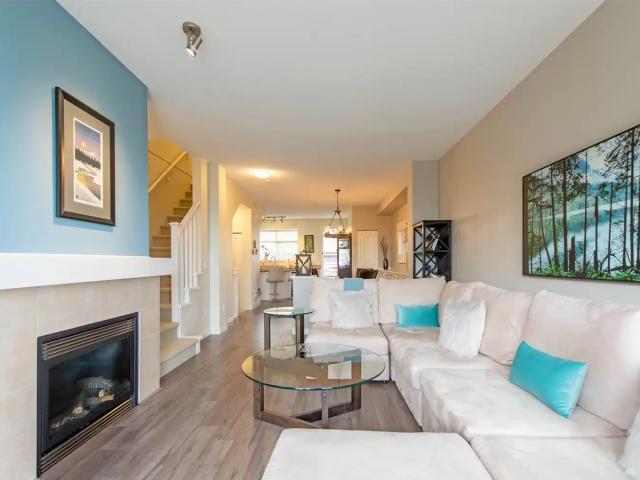 Cobalt Sky Fabulous Townhome