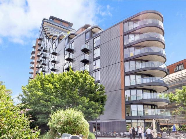 Cobblestone Square, E1W 1 bed apartment to rent £2,400 pcm £554 pw