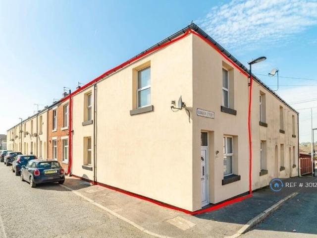 Cobden St, Heywood, OL10 3 bed end of terrace house to rent £1,350 pcm £312 pw