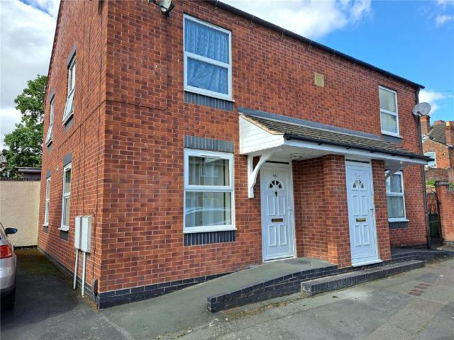 Cobden Street, Kidderminster. 1 bed flat to rent £495 pcm £114 pw