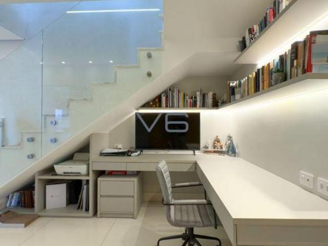 COBERTURA 100% MOBILIADA 2 SUÍTES 2 VAGAS + MOTOS + BOX PRIVATIVO