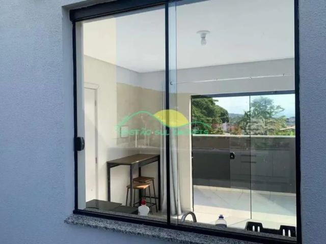 Cobertura 1 dormitório mobiliada com vista 180º – Alto Ribeirão da Ilha – aceita pet pequeno, Flori