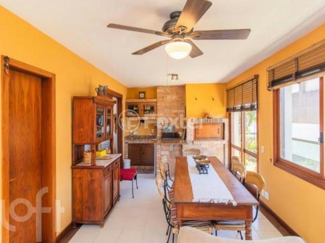 Cobertura, 2 dormitórios, 228.07 m², em São João