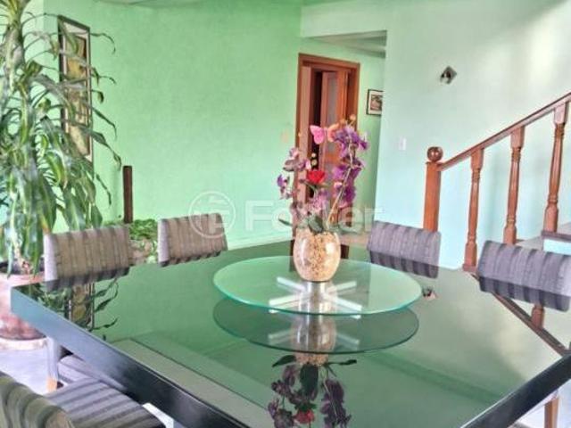 Cobertura, 4 dormitórios, 255.76 m², em Centro