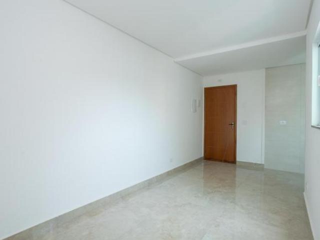 Cobertura 63M², 2Q, 1 Vaga de Garagem, Cozinha Americana, Churrasqueira, Quintal