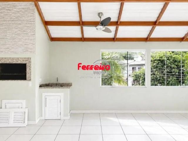 Cobertura com 180m², localizado no bairro Santa Tereza em Porto Alegre/RS