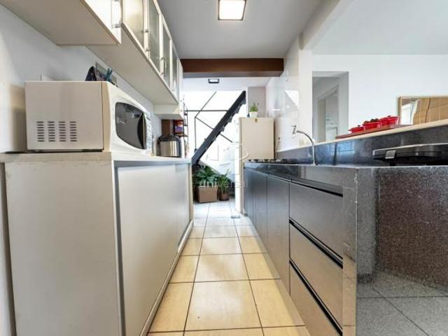 Cobertura com 133m2 no Centro de Juiz de Fora com área gourmet e linda vista