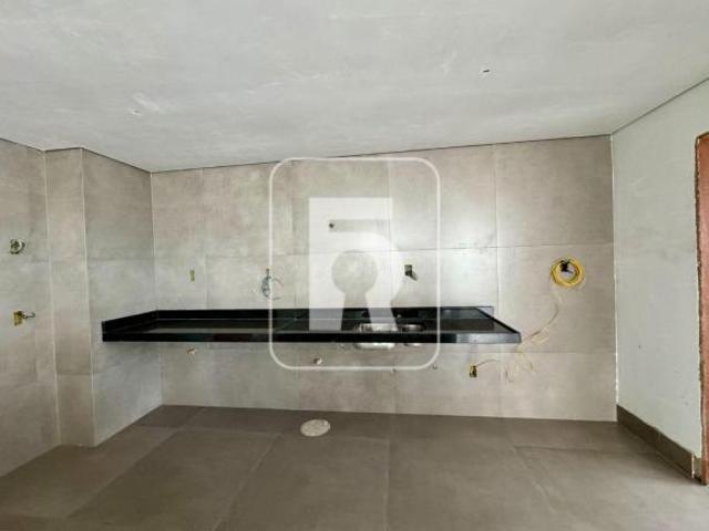 Cobertura com 2 dormitórios à venda, 296 m² por R$ 1.400.000,00 Campo Alegre Conselheiro Lafaiet