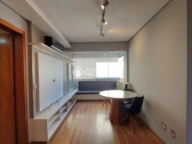 Cobertura com 2 quartos para alugar na Rua São Mateus, 472, Jardim do Salso, Porto Alegre, 126 m2 por R$ 3.900