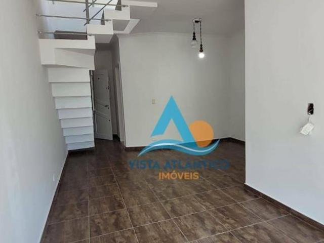 Cobertura com 3 dormitórios à venda, 109 m² por R$ 740.000,00 Tupi Praia Grande/SP
