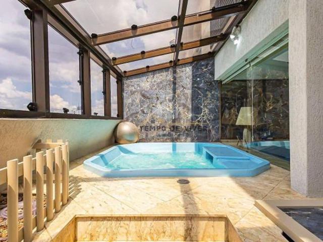 Cobertura com 3 dormitórios à venda, 258 m² por R$ 1.269.900,00 Centro Curitiba/PR