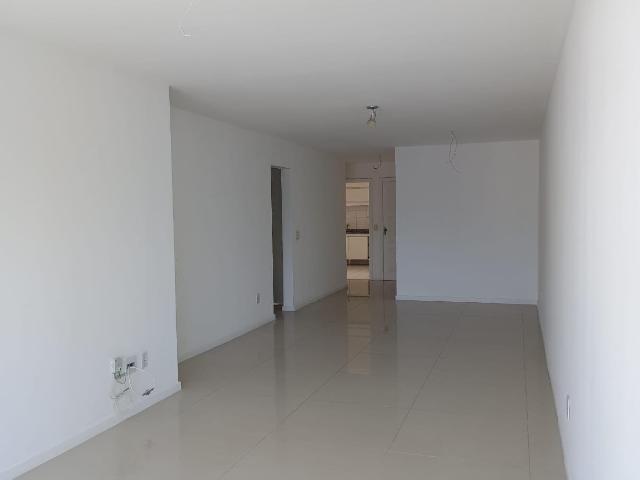 Cobertura com 3 quartos para alugar, 131 m² no Recreio dos Bandeirantes