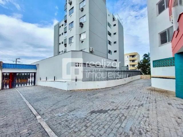Cobertura com 3 Quartos para alugar, 173m² Carvoeira