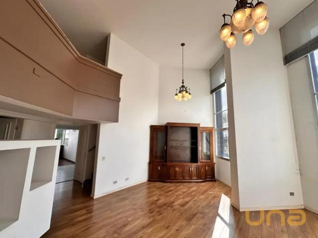 Cobertura com 4 dormitórios e 3 vagas de garagem para alugar, 241 m² por R$ 8.000/mês Alto da Glória Curitiba/PR