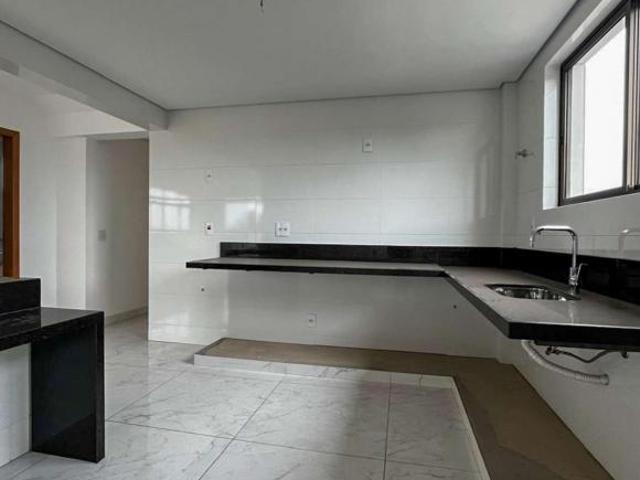 Cobertura com 4 quartos à venda em Belo Horizonte, no bairro Indaiá