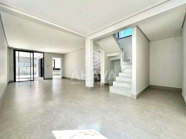 Cobertura com 4 Quartos à Venda, 266m²