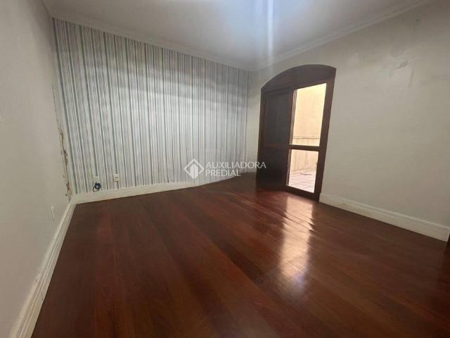Cobertura com 4 quartos e 307m² para alugar em Vila Vista Alegre, Cachoeirinha