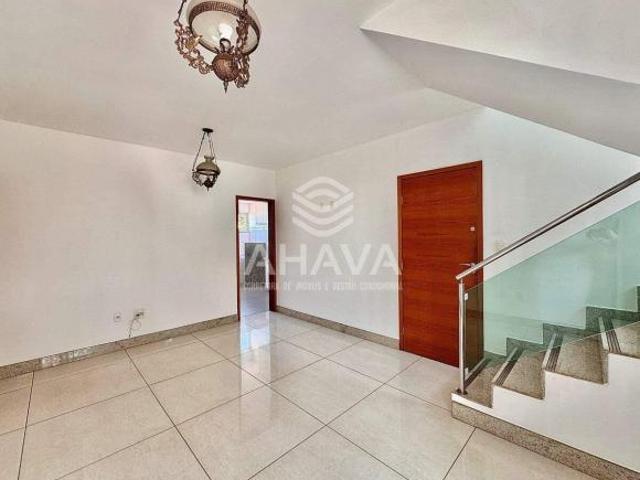 Cobertura com 4 Quartos sendo 2 Suítes à Venda, 160m², 2 Vagas, Bairro Itapoã, próximo à Avenida Dom