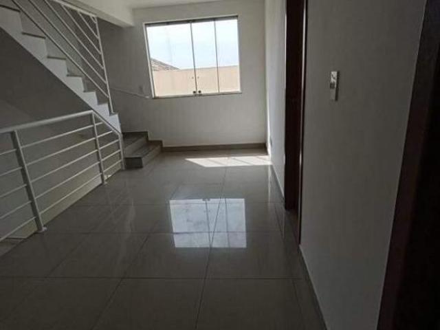Cobertura à venda, 2 quartos quartos bairro Planalto, Belo Horizonte 530.000,00