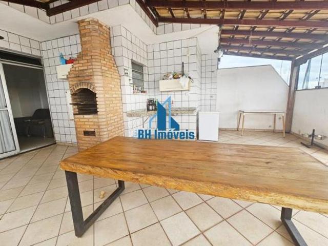 Cobertura à Venda 3 Quartos com uma Suíte, 3 vagas no bairro Castelo Belo Horizonte/MG