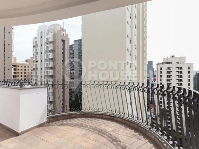 Cobertura à venda e locação em Indianópolis, 187m², 3 vagas, próximo ao metrô