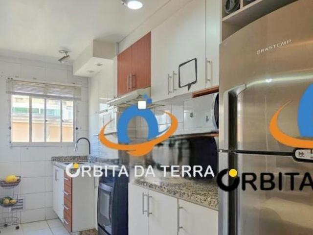 Cobertura à venda em Curitiba PR, no bairro Guaíra: 2 quartos, 1 suíte, 3 salas, 2 banheiros, 2 vaga