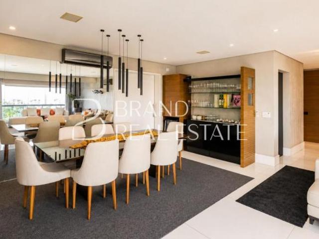 Cobertura à venda no Campo Belo com 390m², 3 quartos e 4 vagas de garagem