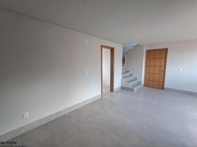 Cobertura de 04 Quartos no Bairro União / Cidade Nova