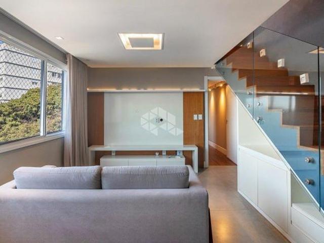 Cobertura de 2 dormitórios no bairro Santana 150 m²
