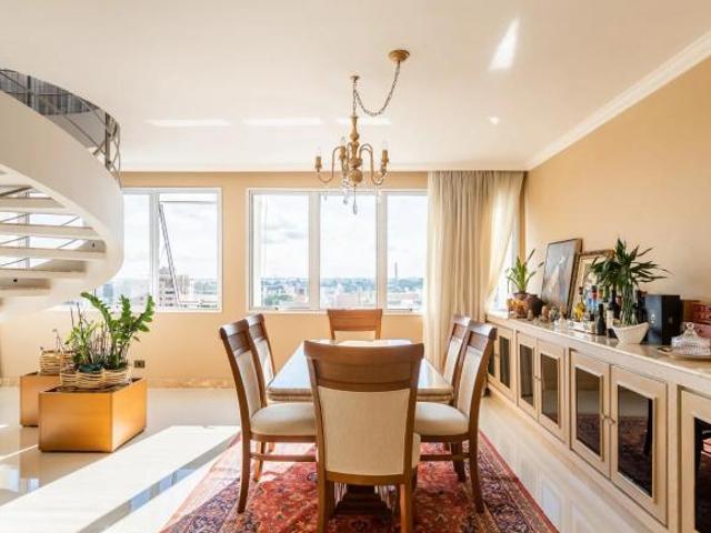 Cobertura de 5 Quartos à Venda no Edifício Saint Moritz | Batel Curitiba