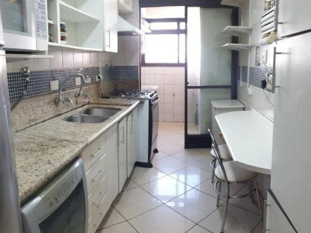 Cobertura de Luxo em Vila Guarani, São Paulo: 3 Quartos, 2 Suítes, 3 Banheiros