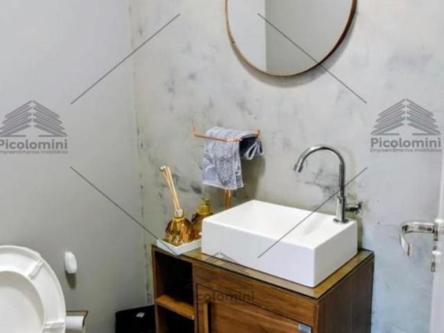 Cobertura de Luxo na Saúde 2 Quartos, 2 Suítes, 3 Vagas de Garagem Ao lado do Metrô! Não perca e
