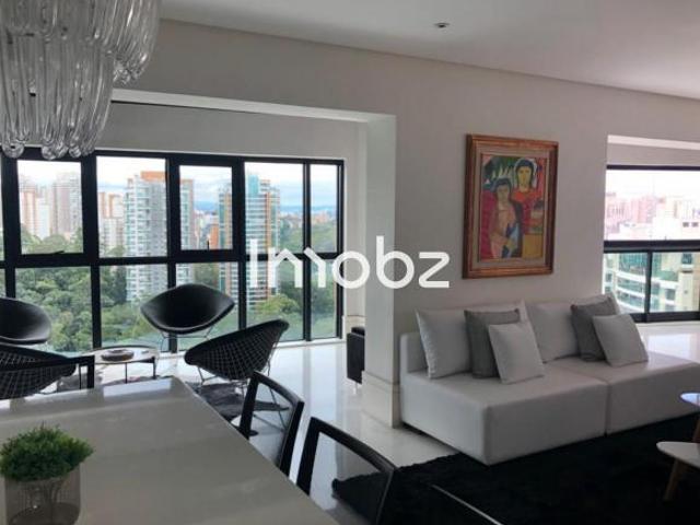 Cobertura de luxo no Villaggio Panamby, 4 quartos, 4 suítes, 3 salas, 6 banheiros, 4 vagas de garage
