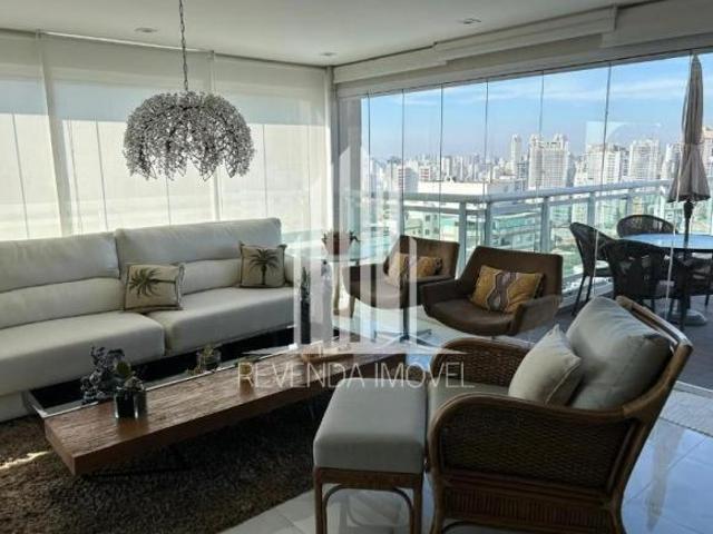 Cobertura de Luxo no Paraíso: 4 quartos, 4 suítes, 360m² e 6 vagas de garagem em São Paulo SP
