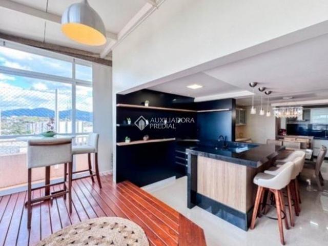 Cobertura duplex no Centro de Campo Bom