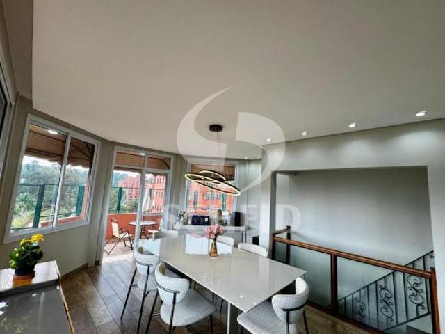 Cobertura Duplex com 220 m² no Condomínio Villas de São Paulo no JARDIM MARAJOARA