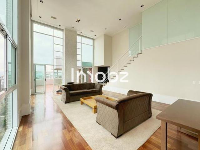 Cobertura Duplex de Luxo à Venda em São Paulo SP, Villaggio Panamby: 4 Quartos, 4 Suítes, 6 Banheiro
