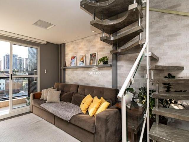 Cobertura duplex e semimobiliado à venda com 2 quartos no Cristo Reis em Curitiba