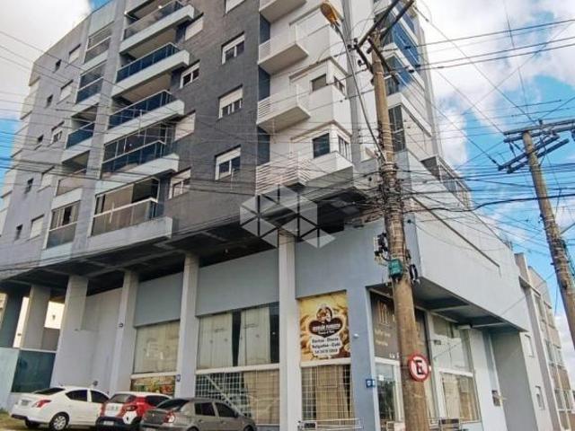 Cobertura duplex semimobiliada à venda no bairro Floresta, Caxias do Sul/RS