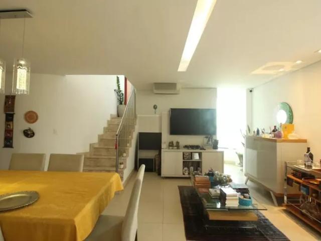 Cobertura Duplex à venda no Santo Antônio Desfrute de uma vida de luxo nesta espetacular cobertura d