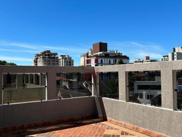 Cobertura em Bacacheri, Curitiba/PR de 117m² 3 quartos à venda por R$ 899.000,00