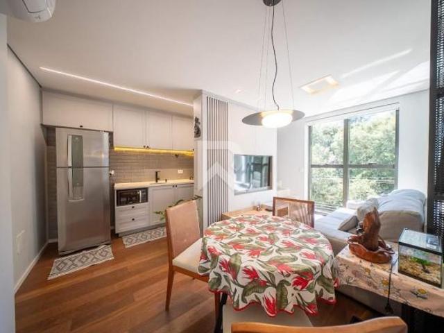 Cobertura Ensolarada com Espaço Gourmet, 2 Quartos e 2 Vagas à Venda, 95 m² Cascatinha Curitiba/