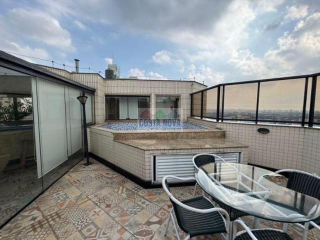 Cobertura Exclusiva com Piscina Privativa e Localização Privilegiada