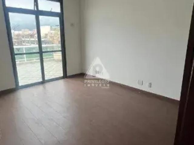 Cobertura Linear Única no Recreio dos Bandeirantes