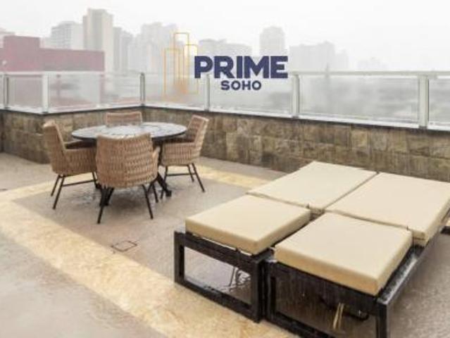 Cobertura mobiliada á venda com 3 suítes e piscina no Batel